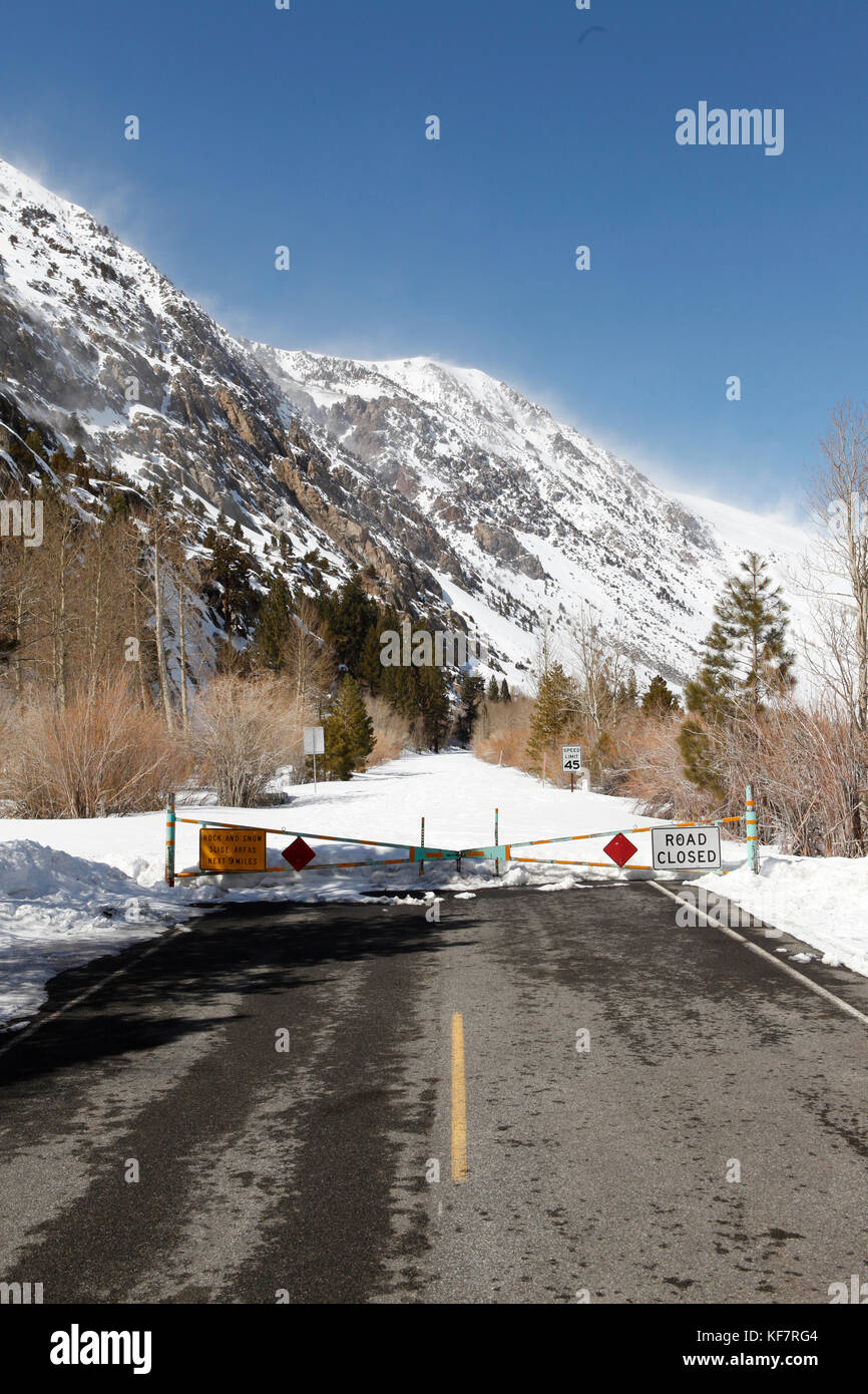 USA, California, Mammoth, the road out to June Lake remains closed due to winter conditions Stock Photo