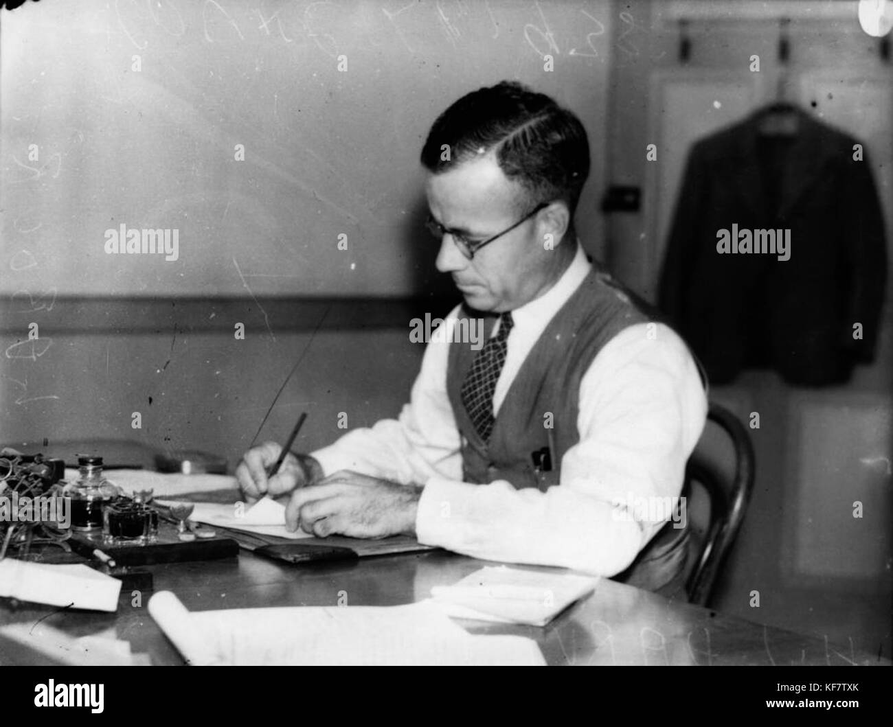 1 107112 H. J. Harvey of the Trades and Labour Council, 1938 Stock Photo