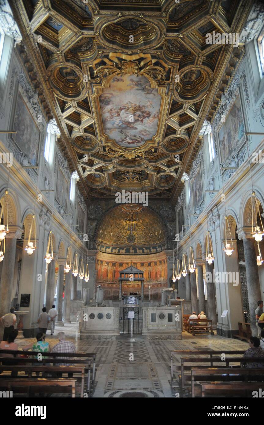 Apse mosaic and ceiling inside the basilica of San Clemente al Laterano, Rome, Italy    Credit © Fabio Mazzarella/Sintesi/Alamy Stock Photo Stock Photo