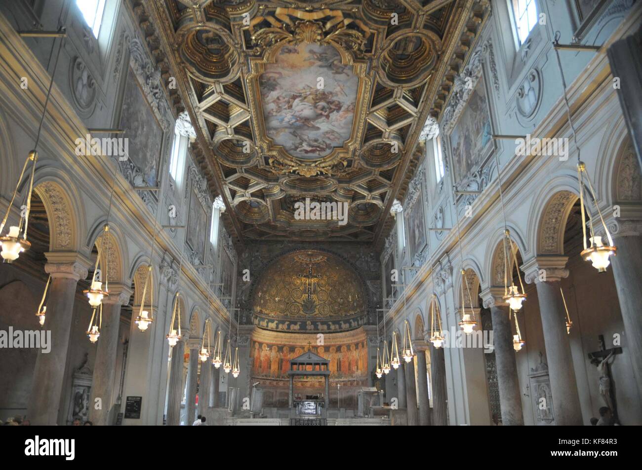 Apse mosaic and ceiling inside the basilica of San Clemente al Laterano, Rome, Italy    Credit © Fabio Mazzarella/Sintesi/Alamy Stock Photo Stock Photo