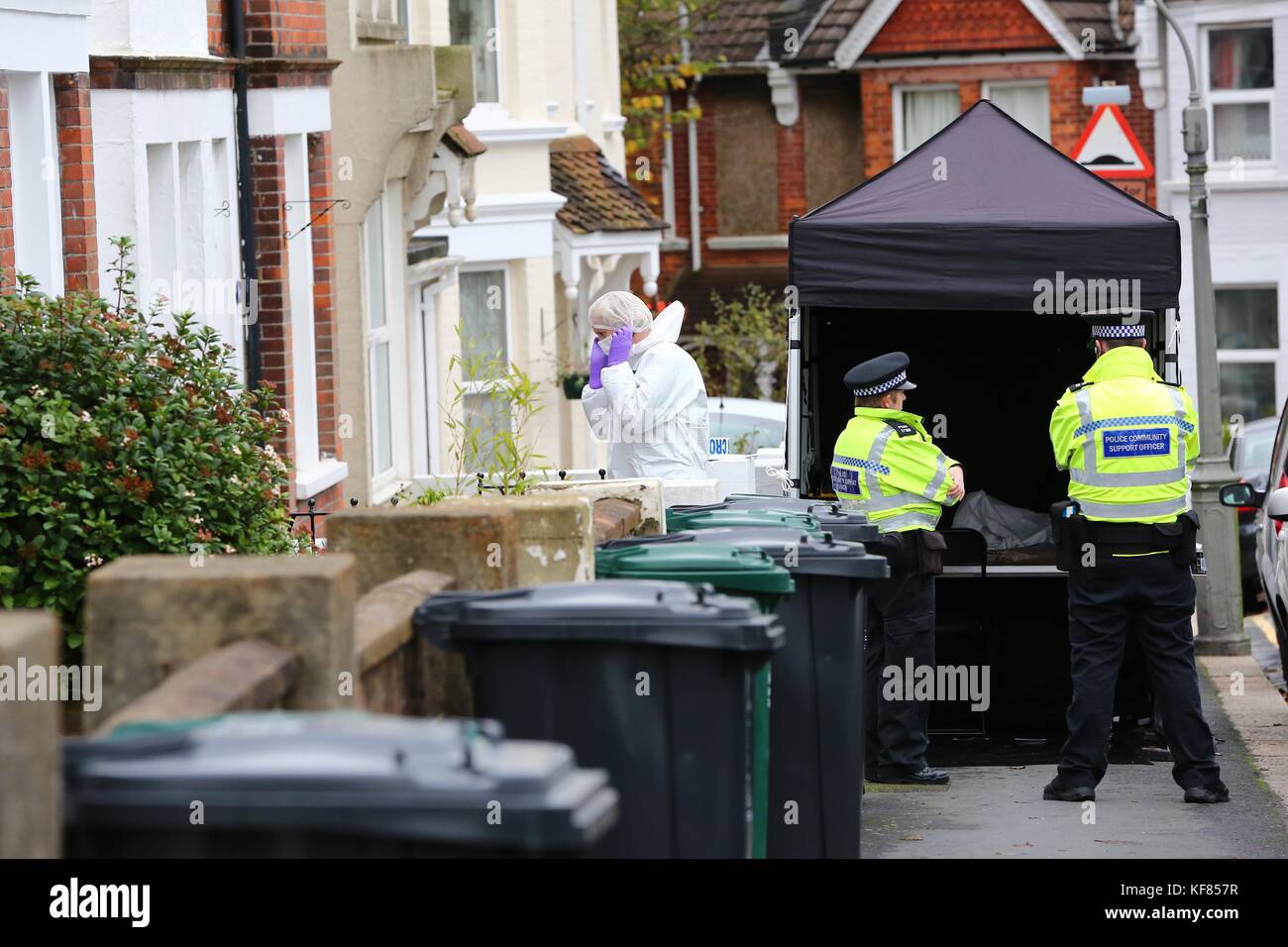 Brighton, UK. 26th October, 2017. Police Scene of Crime Officer enter 8 Sandgate Road, Brighton where Jillian Howell 46 was brutally stabbed to death last night. Her work colleage Dave Browning 51 has been charged with her murder and is awaiting trial. Stock Photo