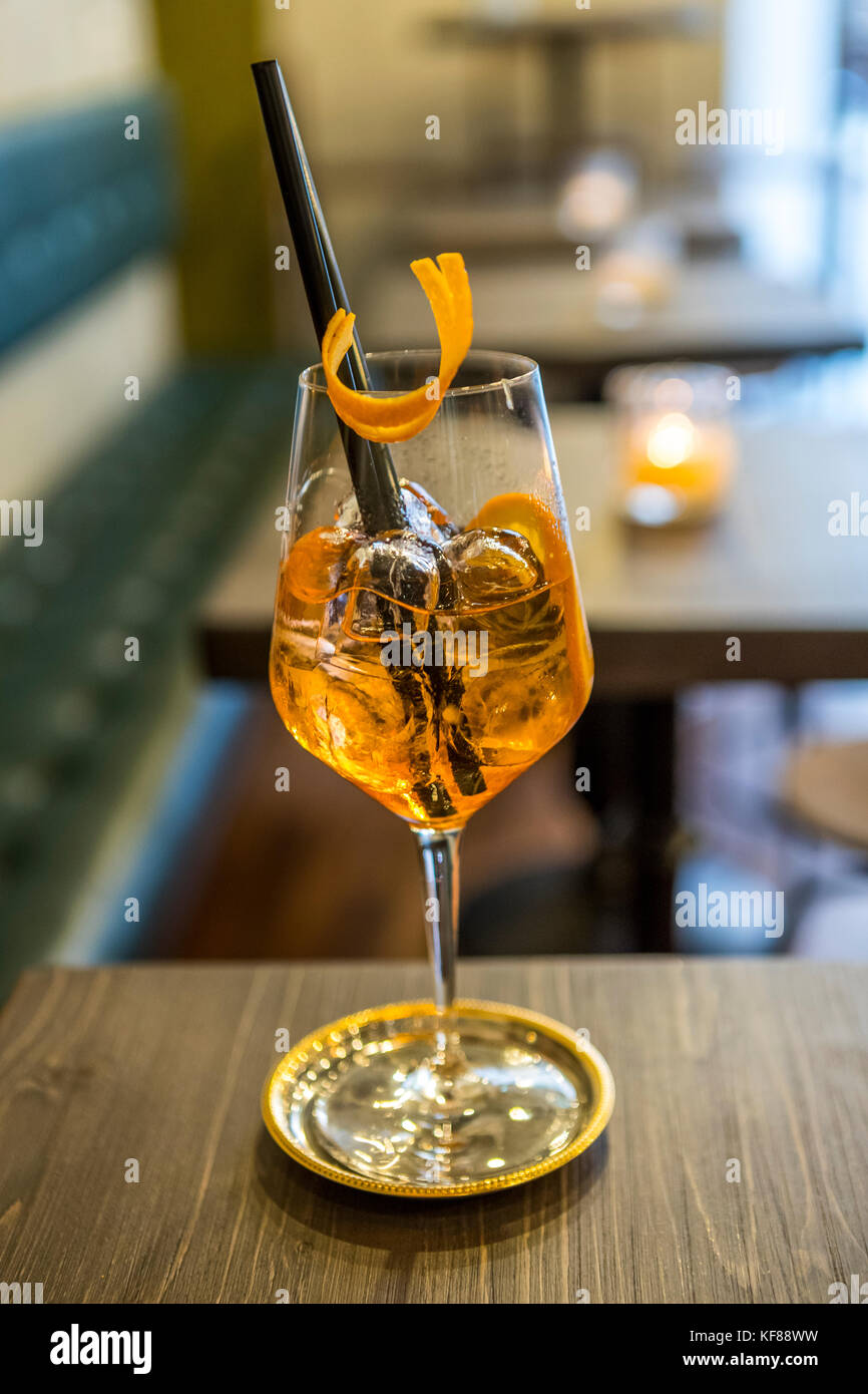 The Brothers cafe bar, Como. Italy Stock Photo Alamy