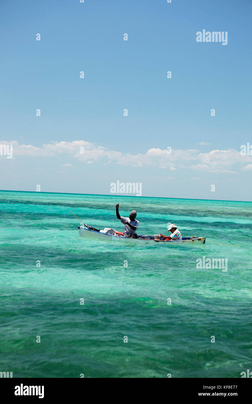 BELIZE, Caye Caulker, a husband and wife handline for fish Stock Photo