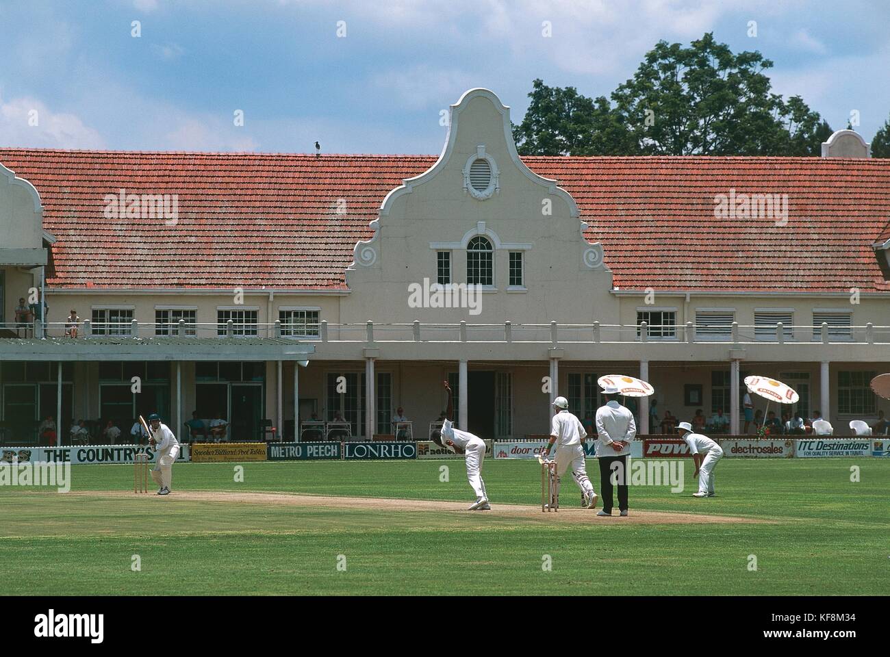 Zimbabwe, Harare Sports Club, Players of cricket Stock Photo Alamy