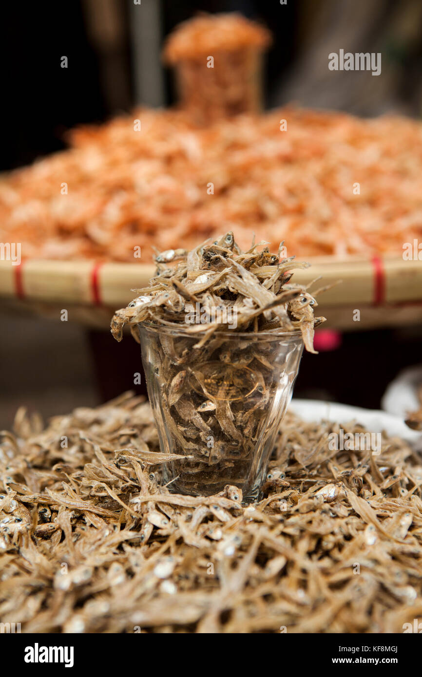 Fish sale fish market manila hires stock photography and images Alamy