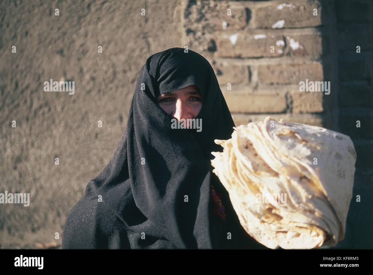 Iran woman hi-res stock photography and images - Alamy