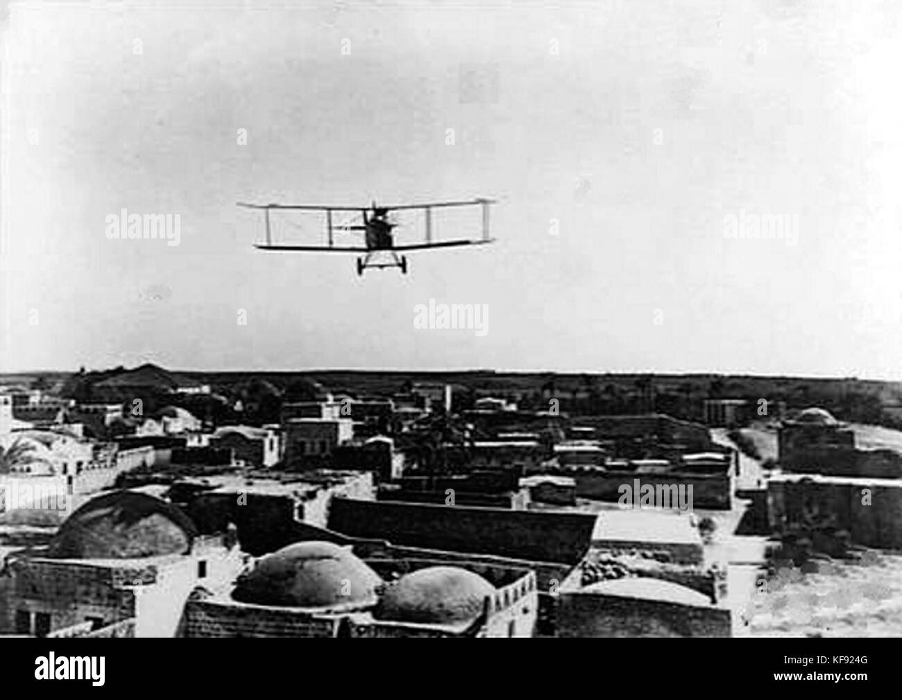 Rumpler C.I flying over Ramla c1915 Stock Photo