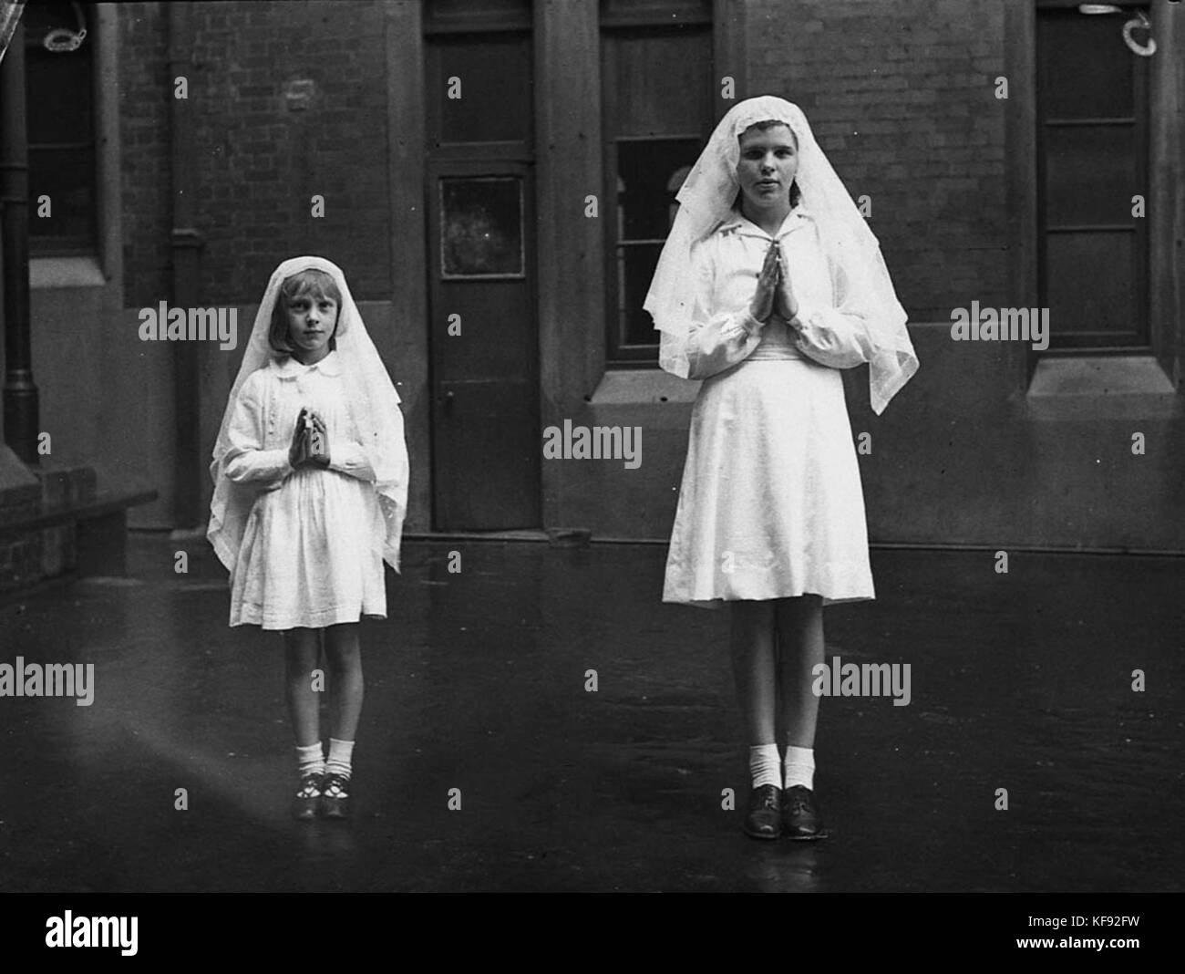25831 Childrens first communion St Francis de Sales Surry Hills taken for Sister Mary Irene Stock Photo
