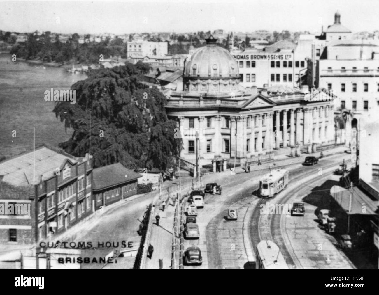1 131675 View of the Customs House on Queen Street on the wharf Stock