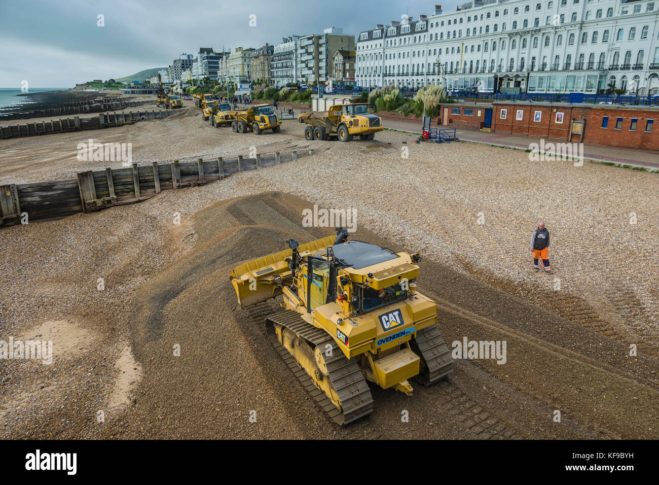 Coastal defence management on Eastbourne beach Stock Photo Alamy