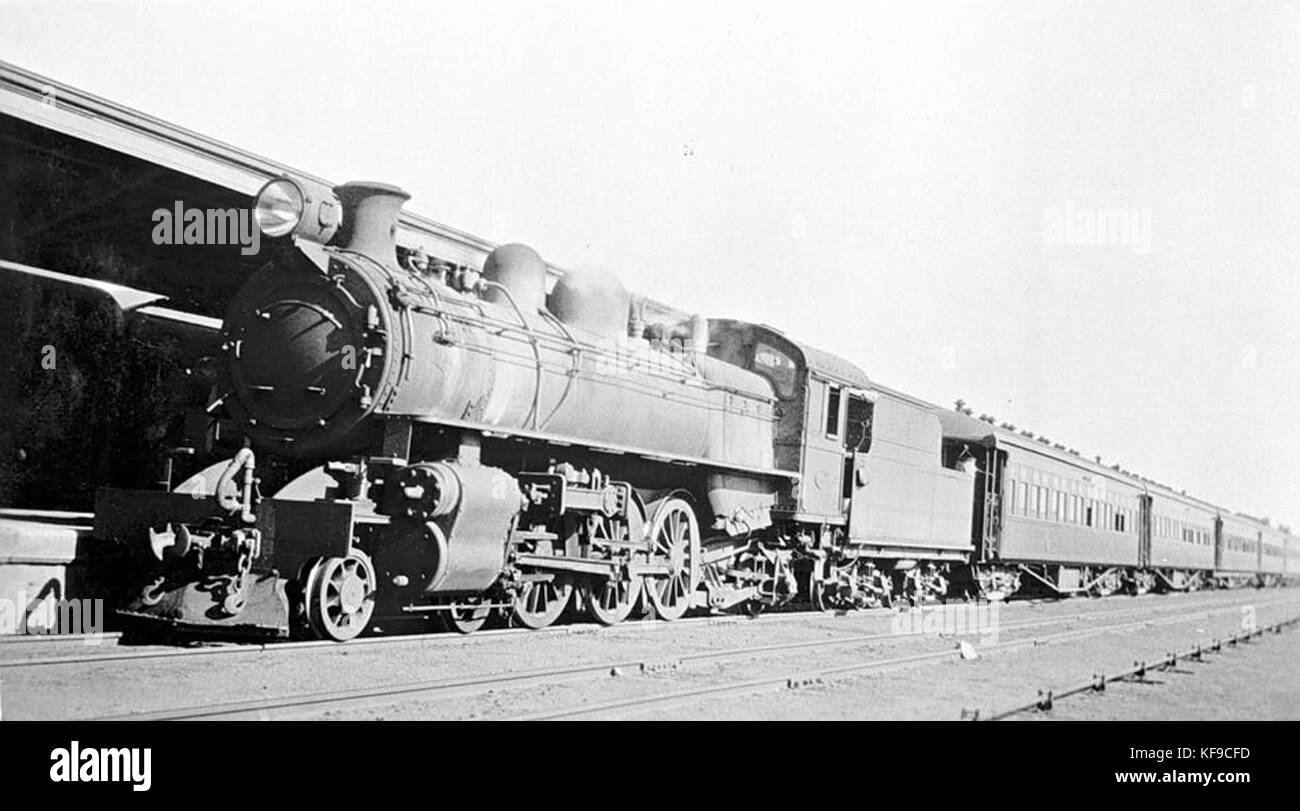 P class Kalgoorlie Express, Kalgoorlie, 1935 Stock Photo Alamy
