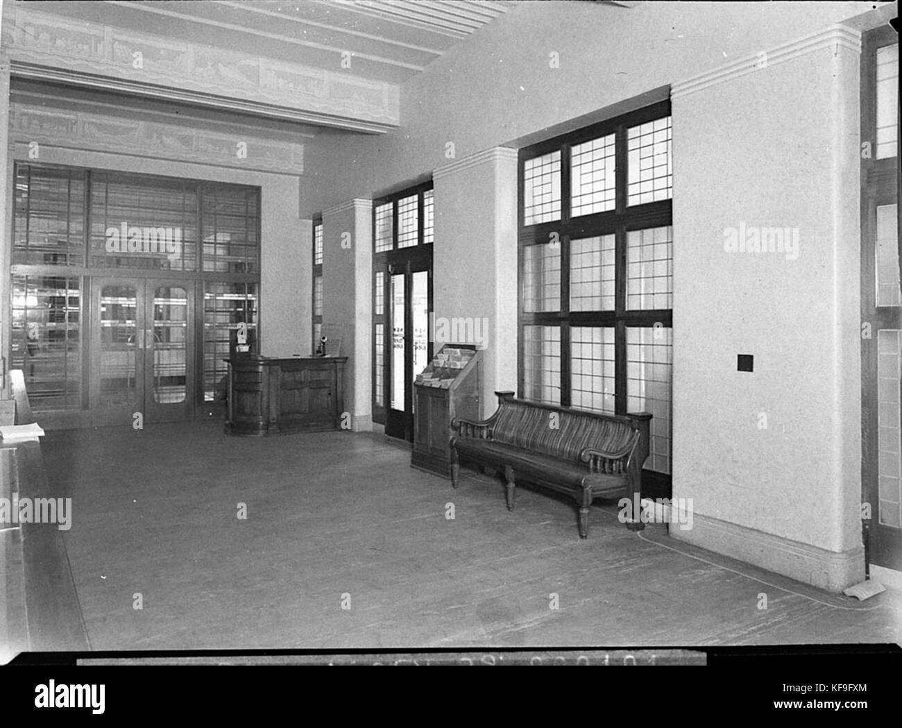 11178 Foyer Challis House Stock Photo Alamy