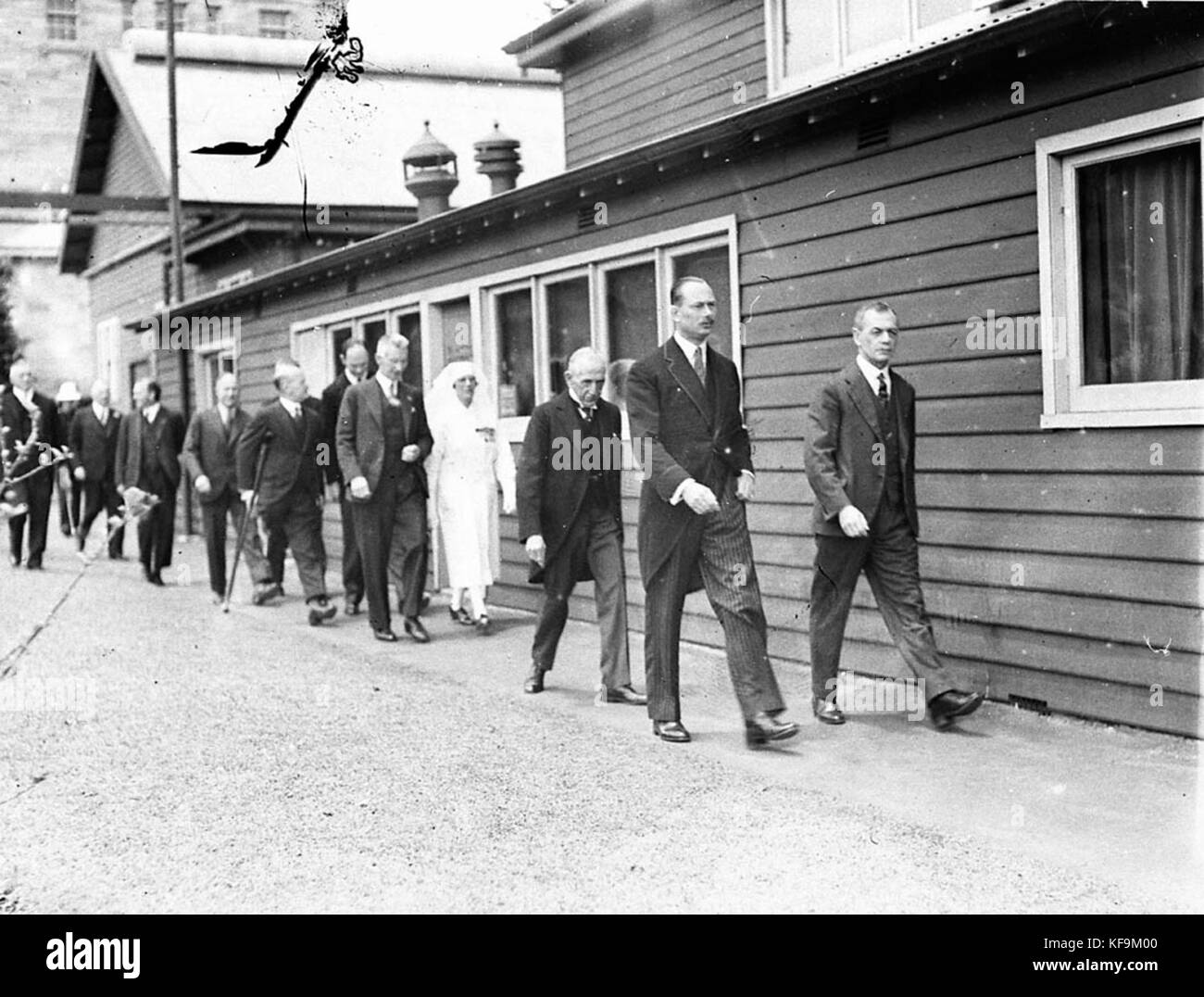 9798 Visit of Gloucester to Prince of Wales Hospital at Randwick with
