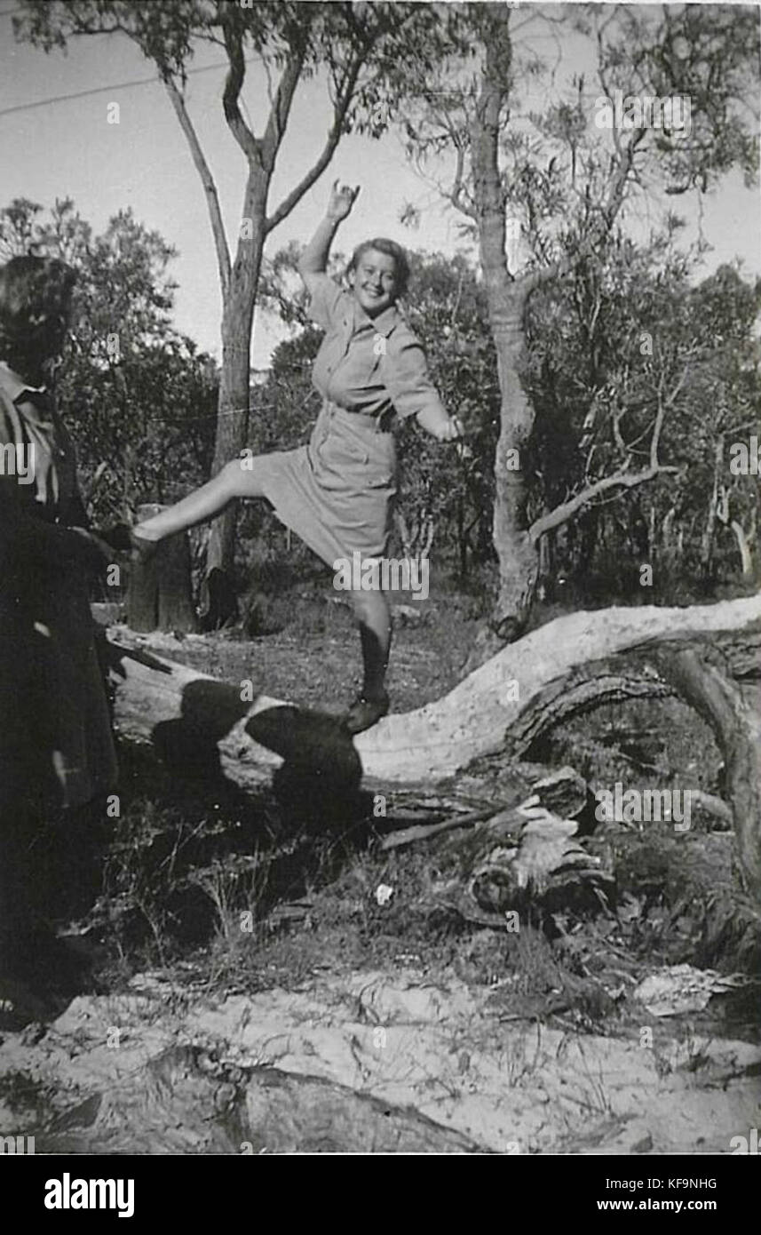 AWAS woman on a tree at Bibra Lake, c1944 Stock Photo