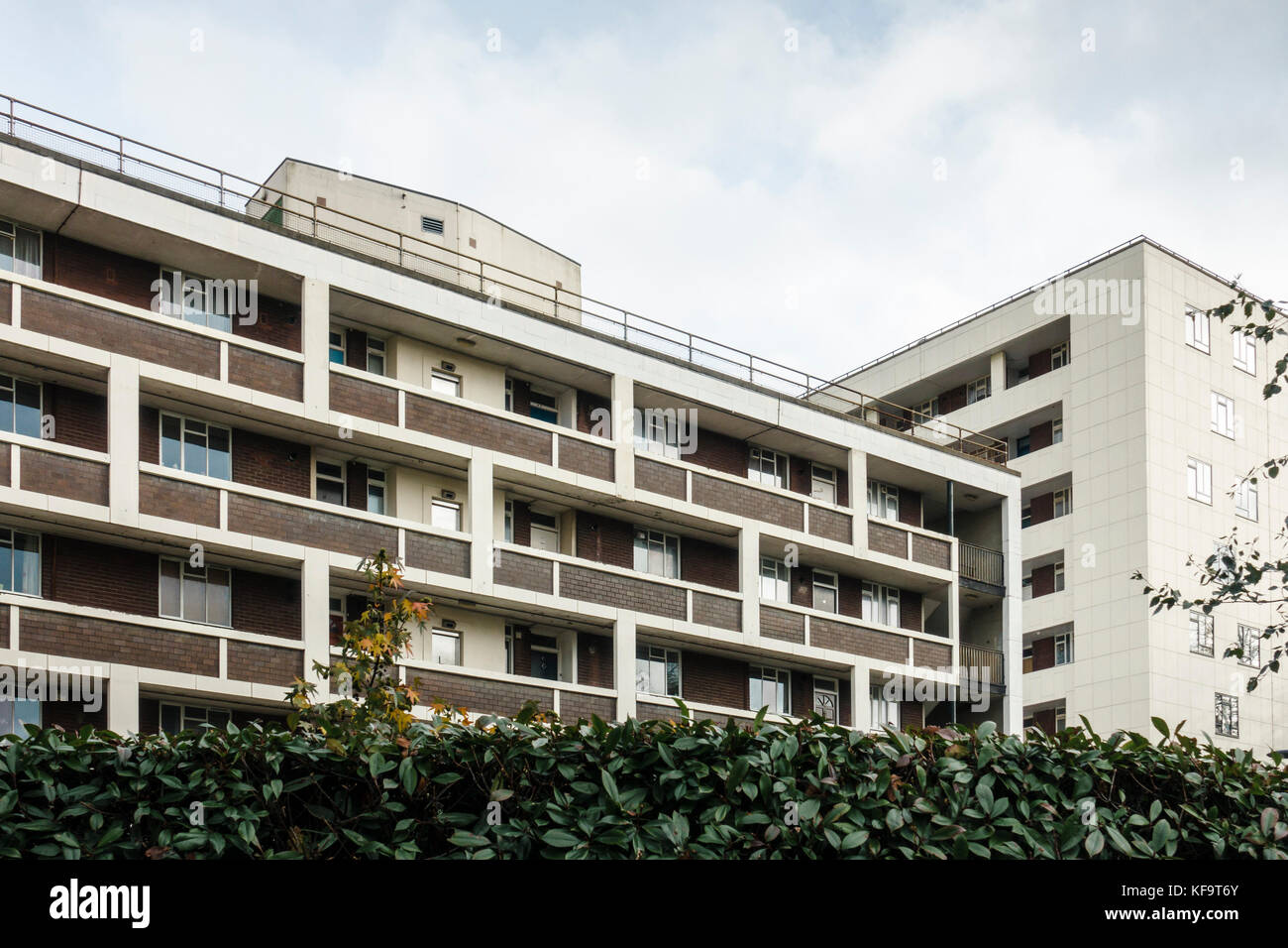 The postwar modernist Hallfield Estate, Bayswater, London, designed by Berthold Lubetkin (Tecton), Denys Lasdun and Lindsay Drake in the 1950s. Stock Photo
