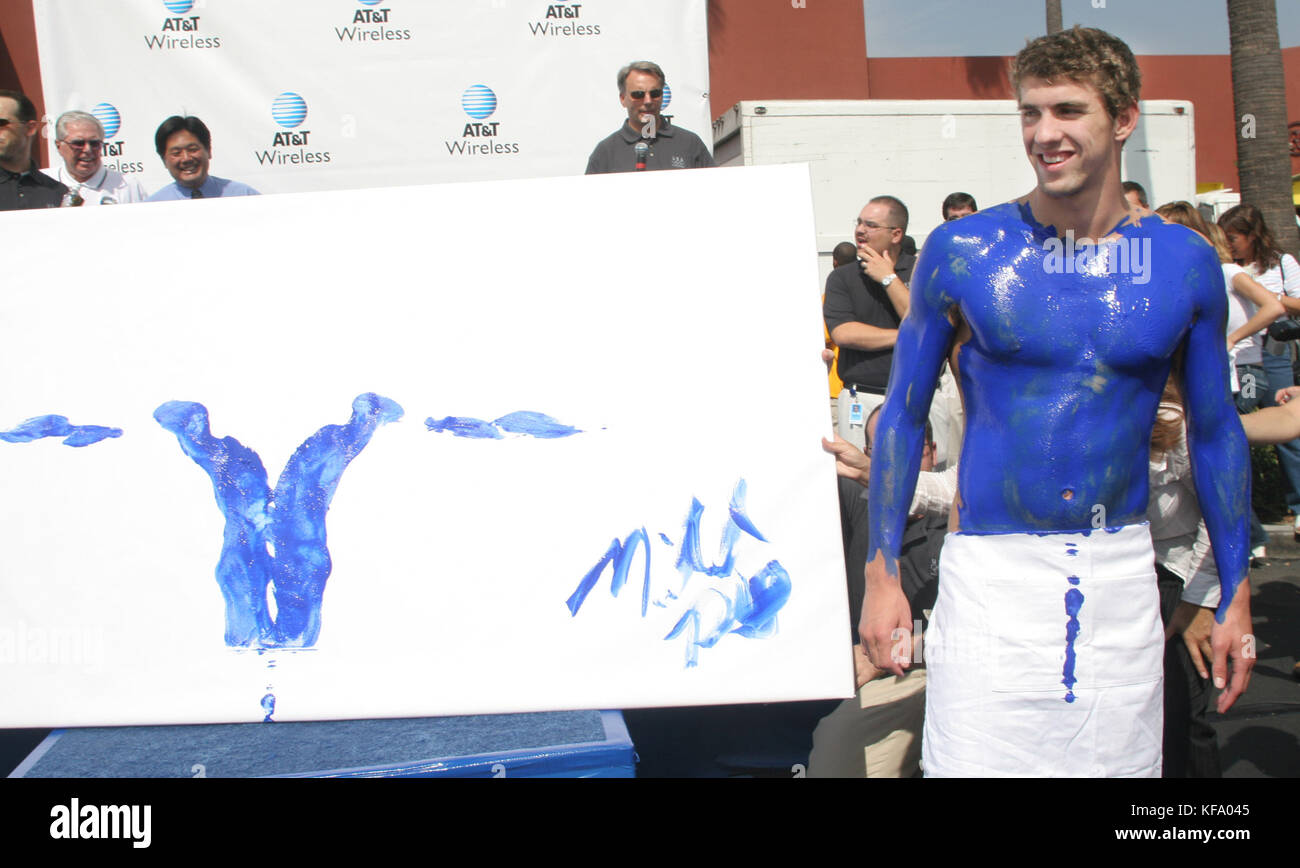 olympic-swimming-gold-medalist-michael-phelps-right-shows-of-his