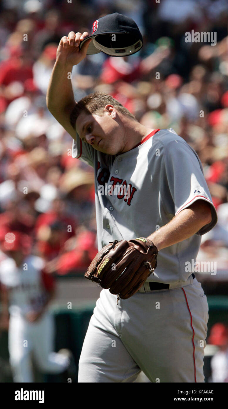 Boston Red Sox Jonathan Papelbon Sports Illustrated Cover Photograph by  Sports Illustrated - Fine Art America