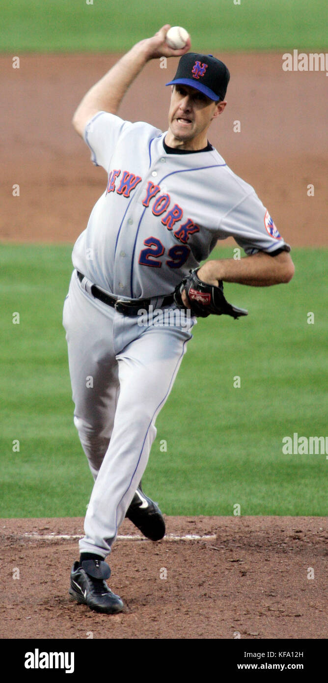 New York Mets' Steve Trachsel pitches against the Los Angeles Dodgers in the first inning of game 3 of the NLDS baseball series  in Los Angeles on Saturday, October 7, 2006. Photo by Francis Specker Stock Photo