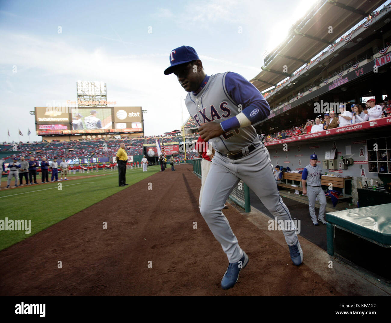 Texas rangers stadium hi-res stock photography and images - Page 2 - Alamy