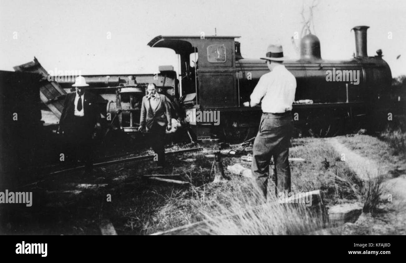1 123784 Railway accident on the Fairymead Sugar Mill line, 1935 Stock Photo