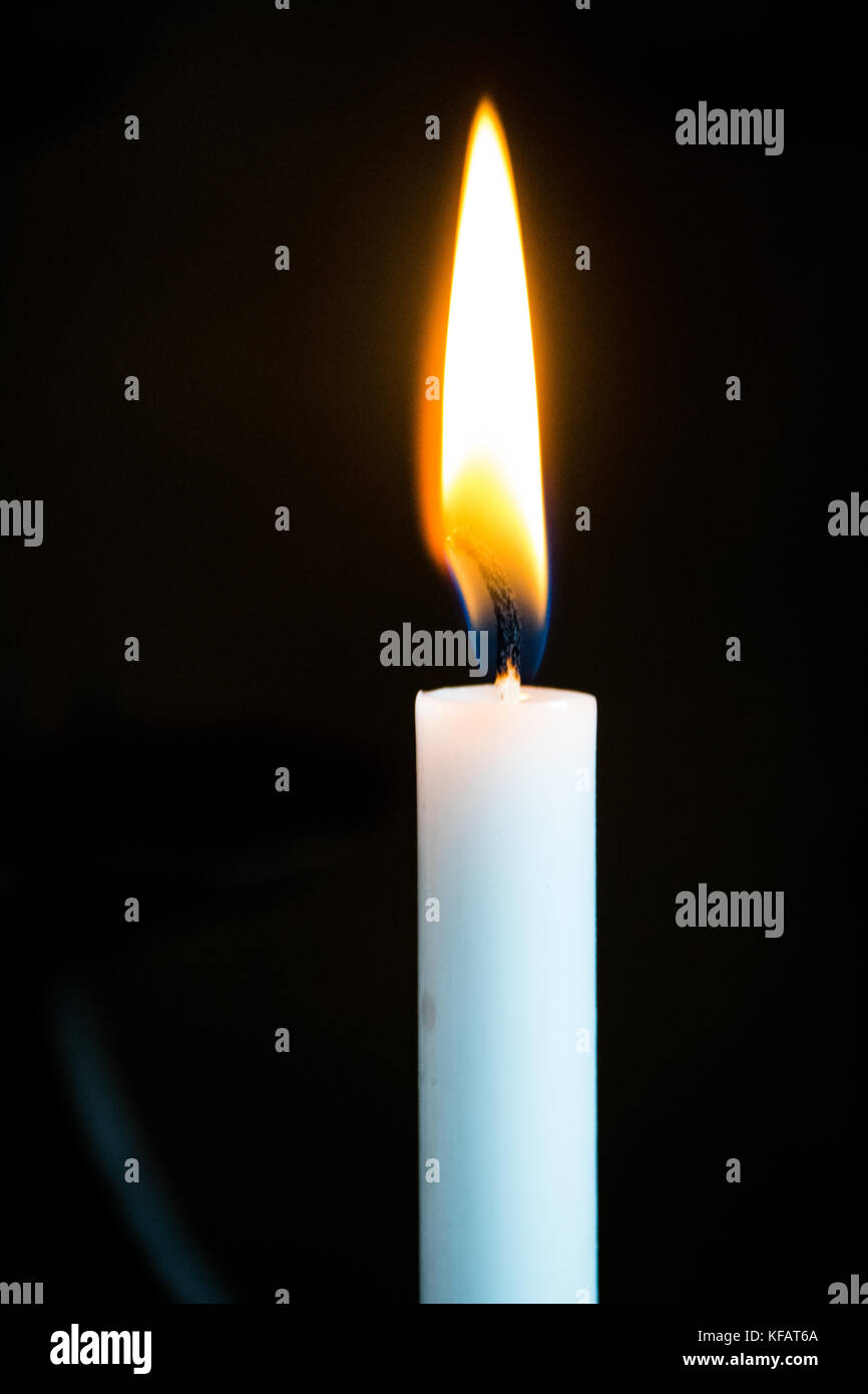 Single candle burning hires stock photography and images Alamy