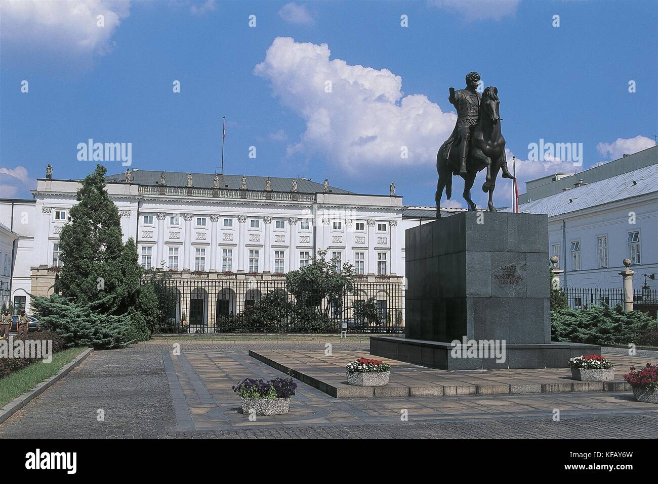 Poland, Mazowieckie voivodship, Historic Centre of Warsaw (UNESCO World Heritage Site, 1980). Radziwillow Palace, or Namestnikowski Palace. Prince Jozef Poniatowski Memorial Stock Photo