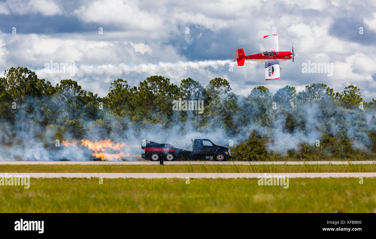 Jet air show hires stock photography and images Alamy