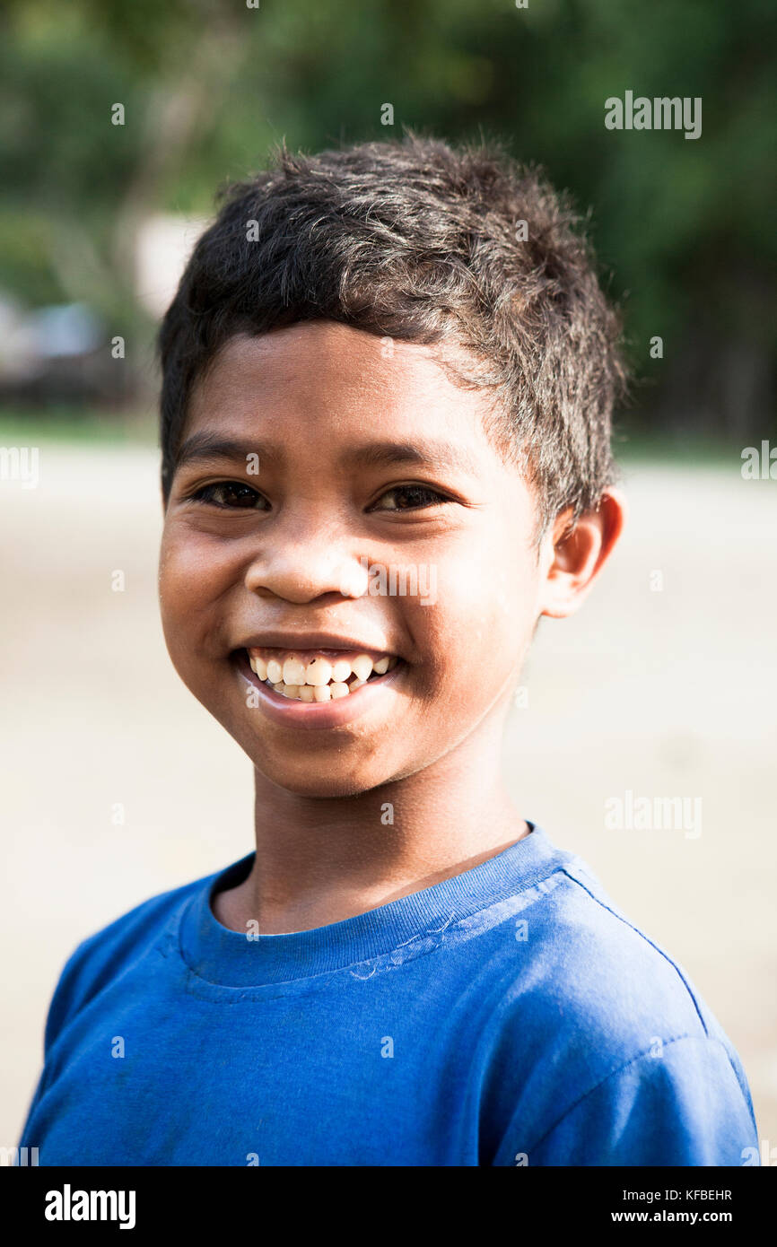 PHILIPPINES, Palawan, Barangay region, portrit of a Batak boy in Kalakwasan Village Stock Photo