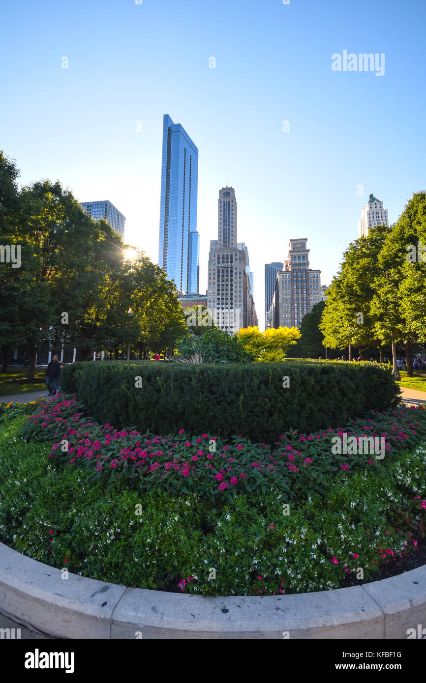 Chicago skyline view from Grant Park Stock Photo - Alamy