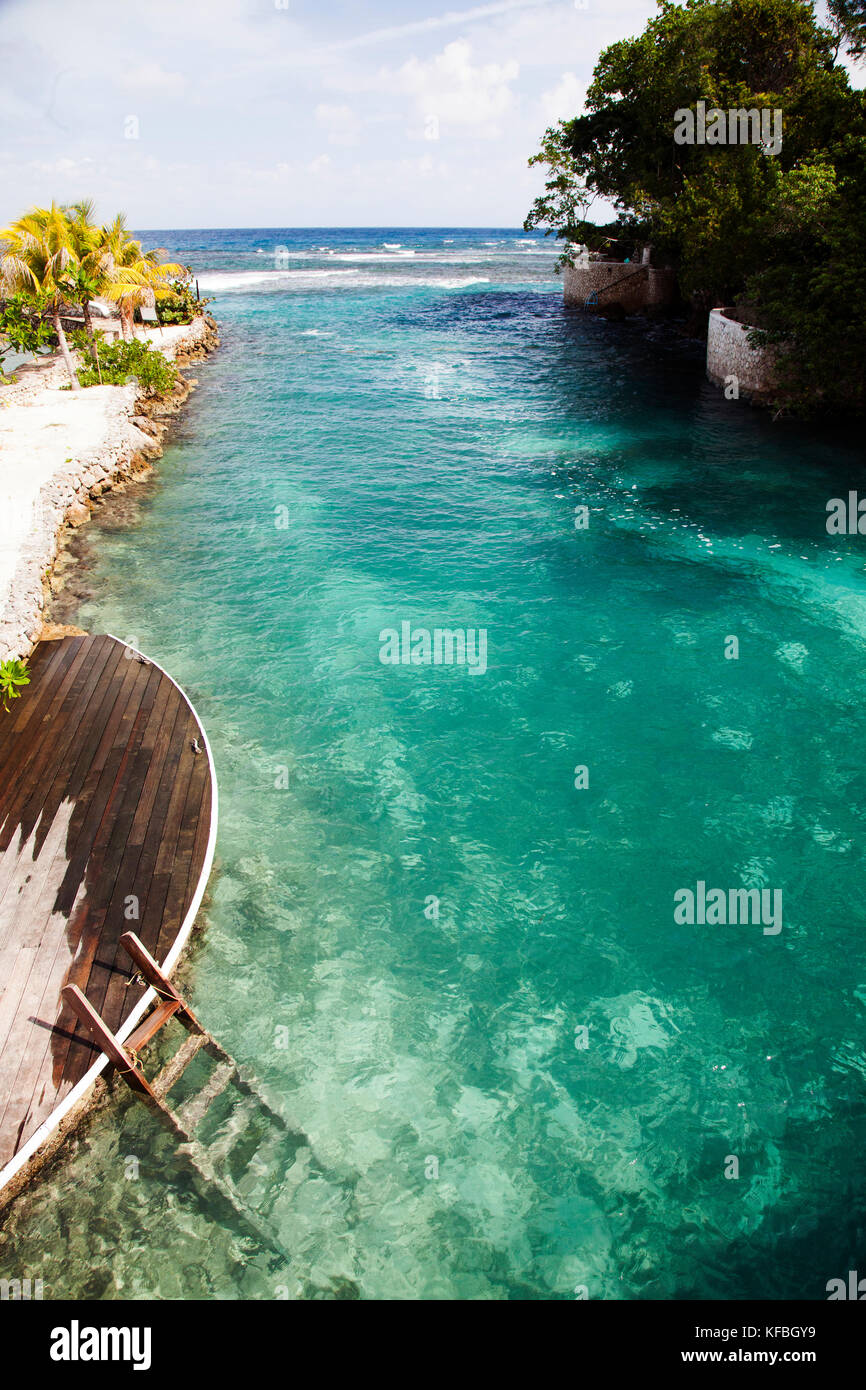 Goldeneye jamaica hi-res stock photography and images - Alamy