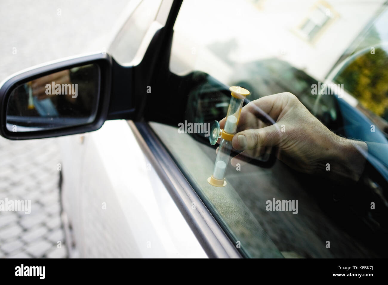 Autoscheibe High Resolution Stock Photography and Images - Alamy