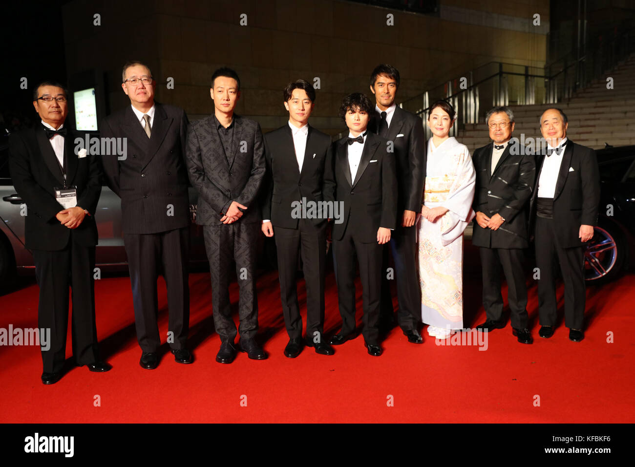 October 25, 2017. 25th Oct, 2017. Baiqing Xin, Huang Xuan, Shota Sometani, Hiroshi Abe, and Keiko Matsuzaka, October 25, 2017 - The 30th Tokyo International Film Festival, Opening Ceremony at Roppongi Hills in Tokyo, Japan on October 25, 2017. Credit: 2017 TIFF/AFLO/Alamy Live News Stock Photo