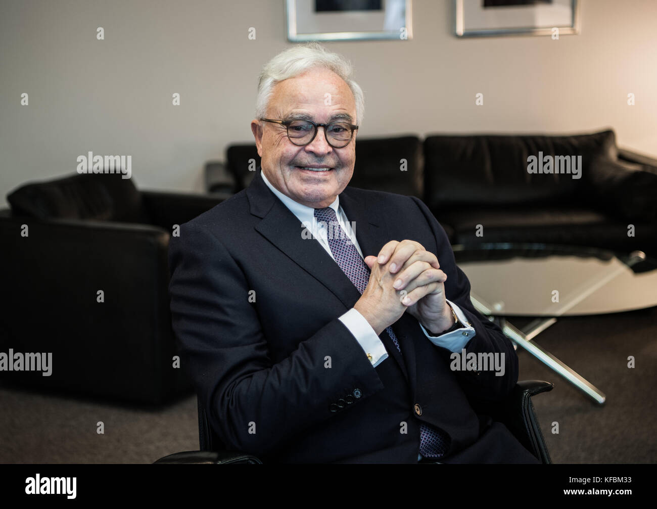 Frankfurt Am Main Germany 16th Oct 2017 Rolf Breuer The Former frankfurt-am-main-germany-16th-oct-2017-rolf-breuer-the-former