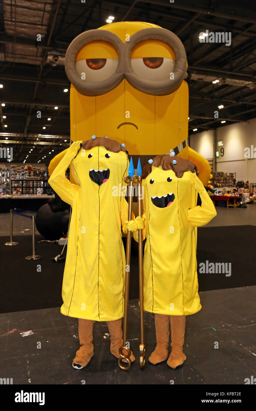 London, UK. 27th Oct, 2017. Participants dressed as the Banana Guard from Adventure Time at MCM