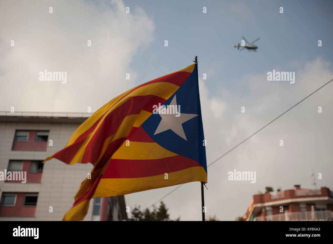 Barcelona, Spain. 27th Oct, 2017.  Several helicopters of the national police and the civil guard fly over the Catalan Parliament all day long. Credit: Charlie Perez/Alamy live News Stock Photo