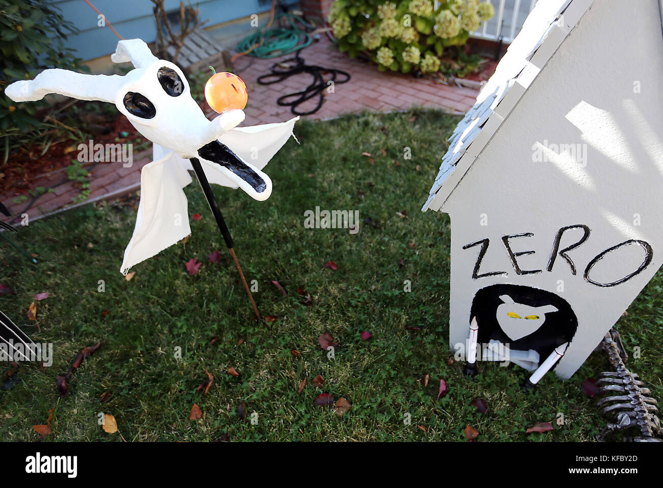 Zero Nbc The nightmare before christmas movie hi-res stock photography and ...