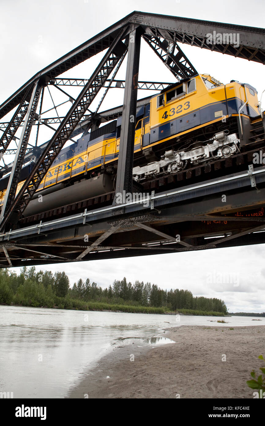 USA, Alaska, Talkeetna, a train originating in Anchorage passes through