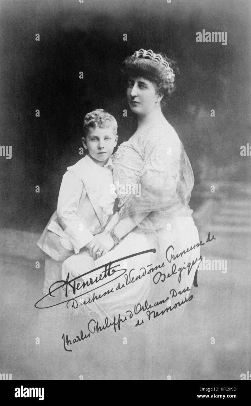 Princess Henriette of Belgium, duchess of Vendôme. Charles Philippe of Orleans  (1905-1970), duke of Nemour on her knees.  c.1913  Boissonnas and Taponier Photo Photo12.com - Coll. Taponier Stock Photo