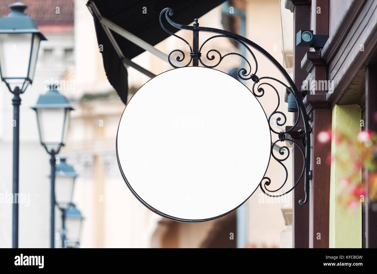 Download Rounded Blank Company Sign Mockup Outdoor Signage To Add Company Sign Or Logo Stock Photo Alamy