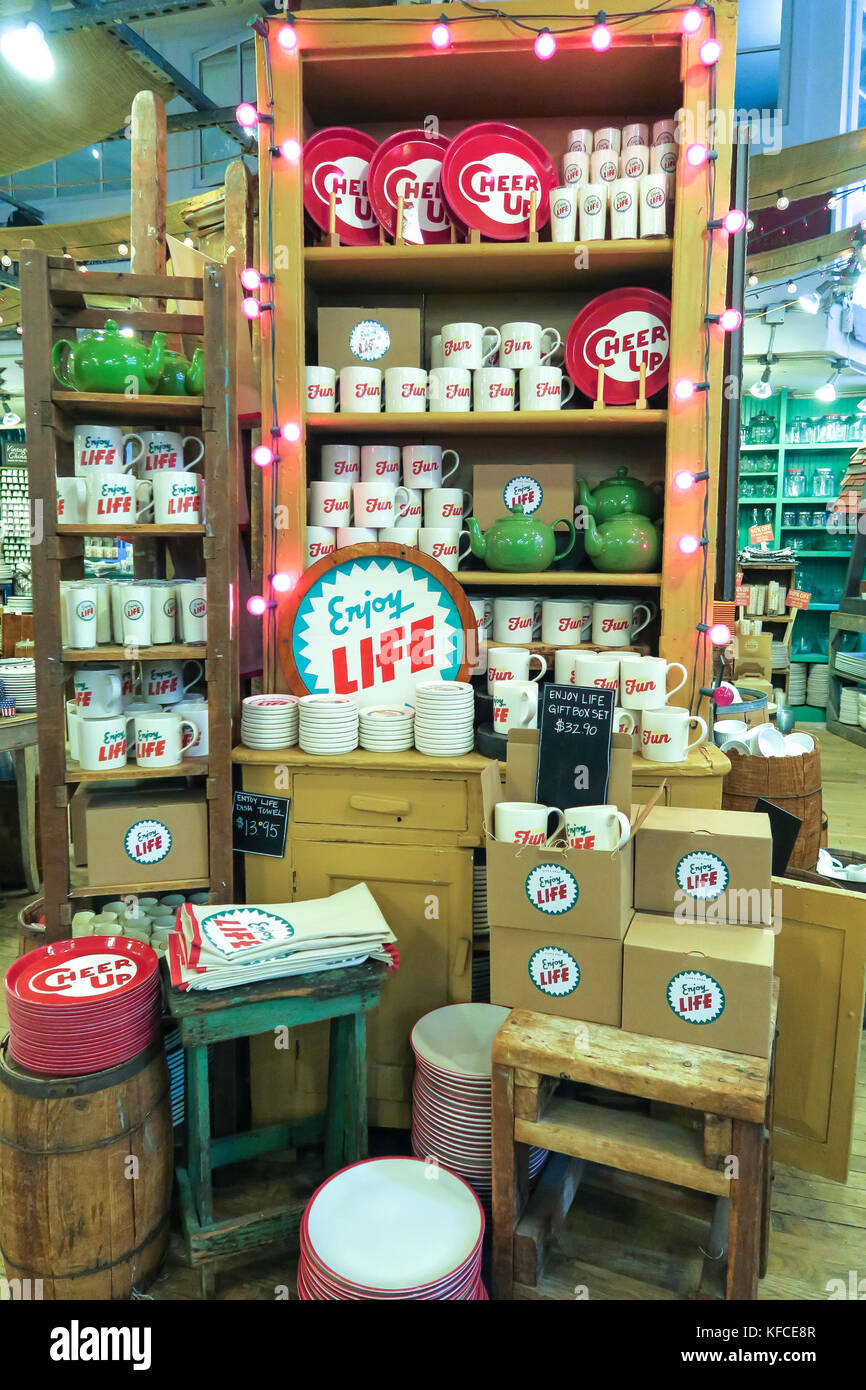 Fishs Eddy Home Goods Store, NYC Stock Photo Alamy