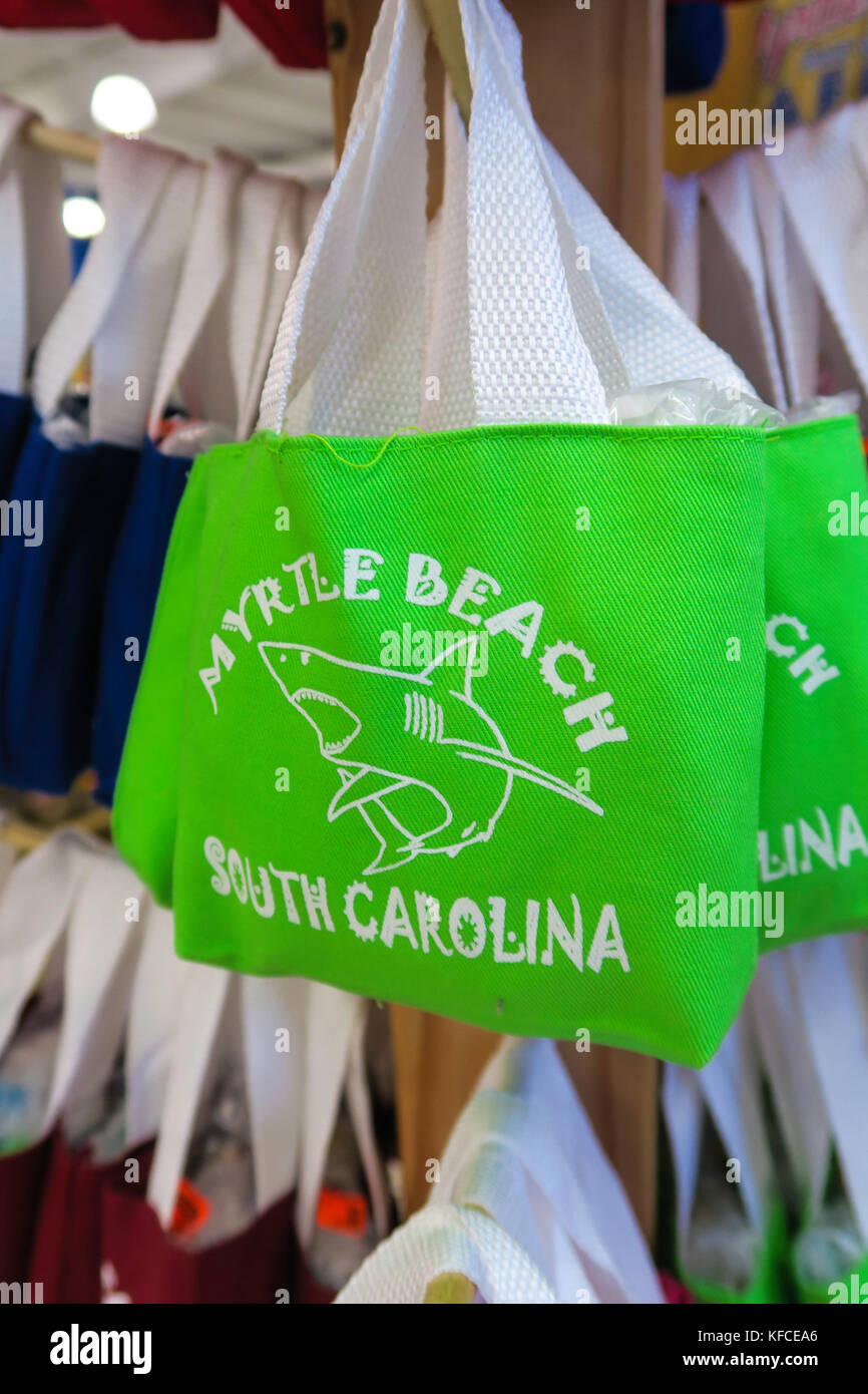 Resort wear hires stock photography and images Alamy