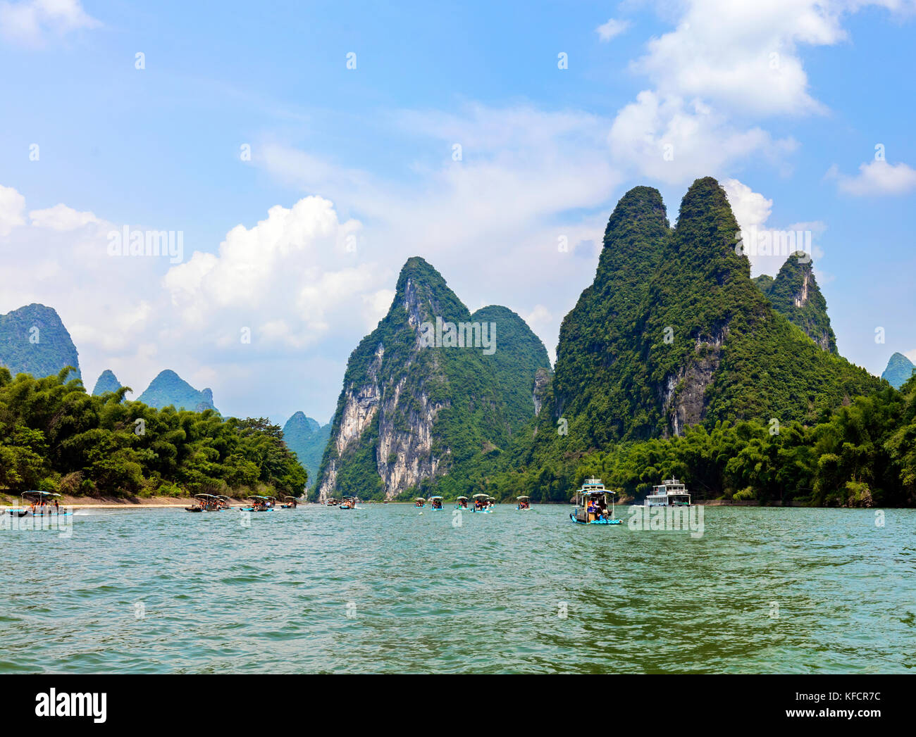 Guilin yangshuo scenery hi-res stock photography and images - Alamy