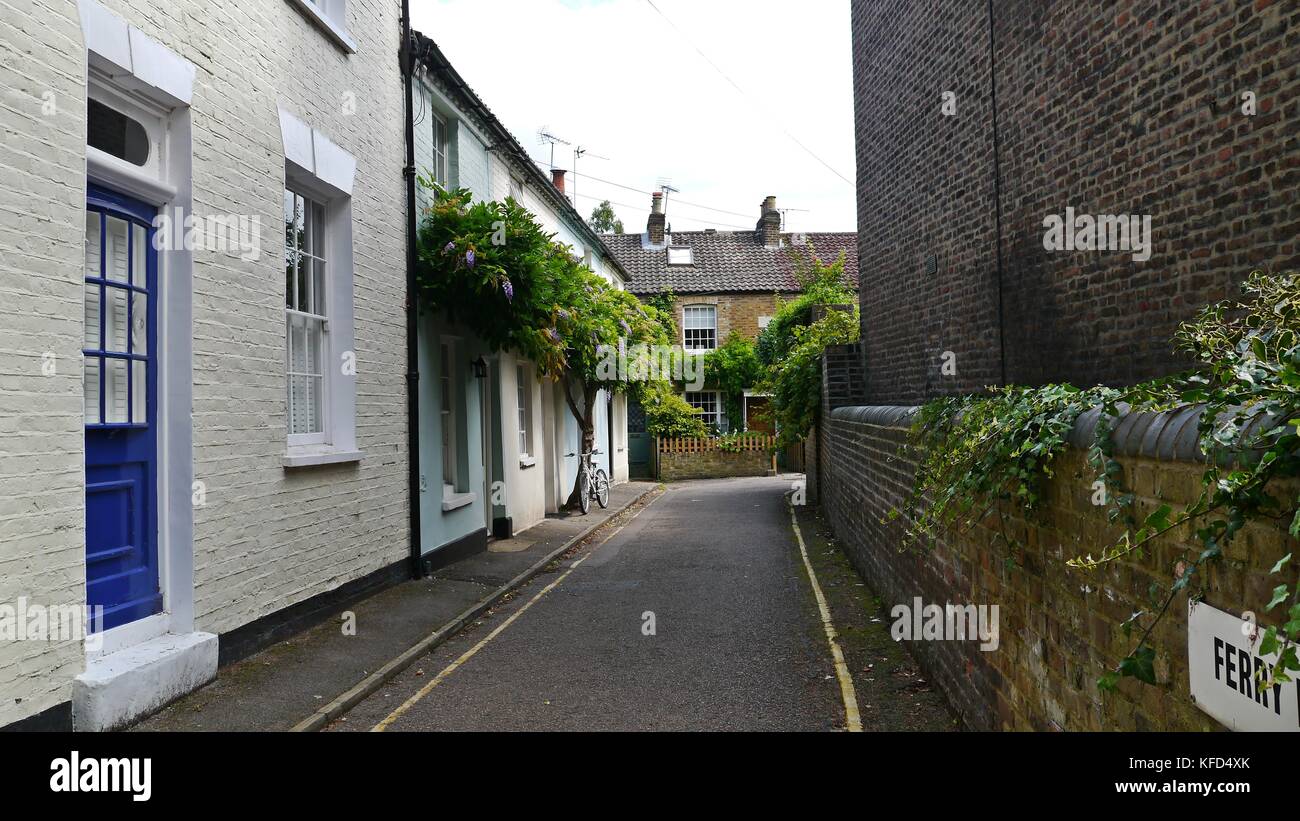 Row of cottages in Twickenham london Stock Photo
