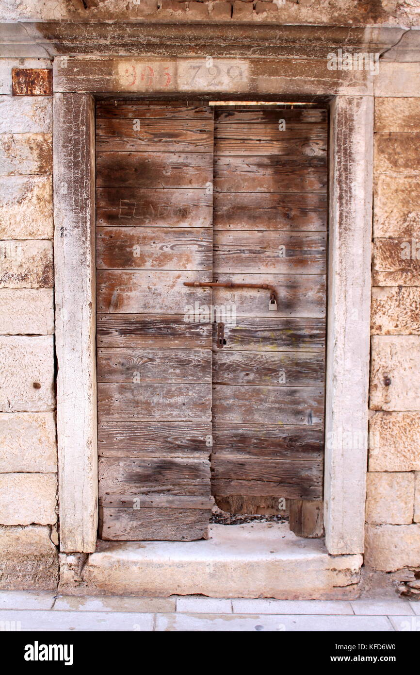 Rustic Doors Stock Photos Rustic Doors Stock Images Alamy