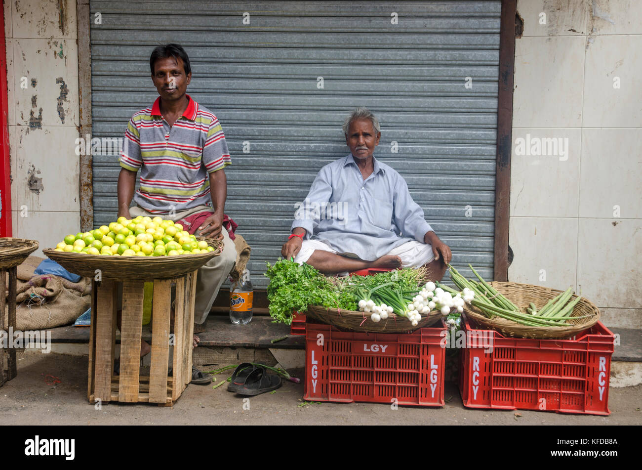 Mumbai’s market in Bandra, India Stock Photo Alamy