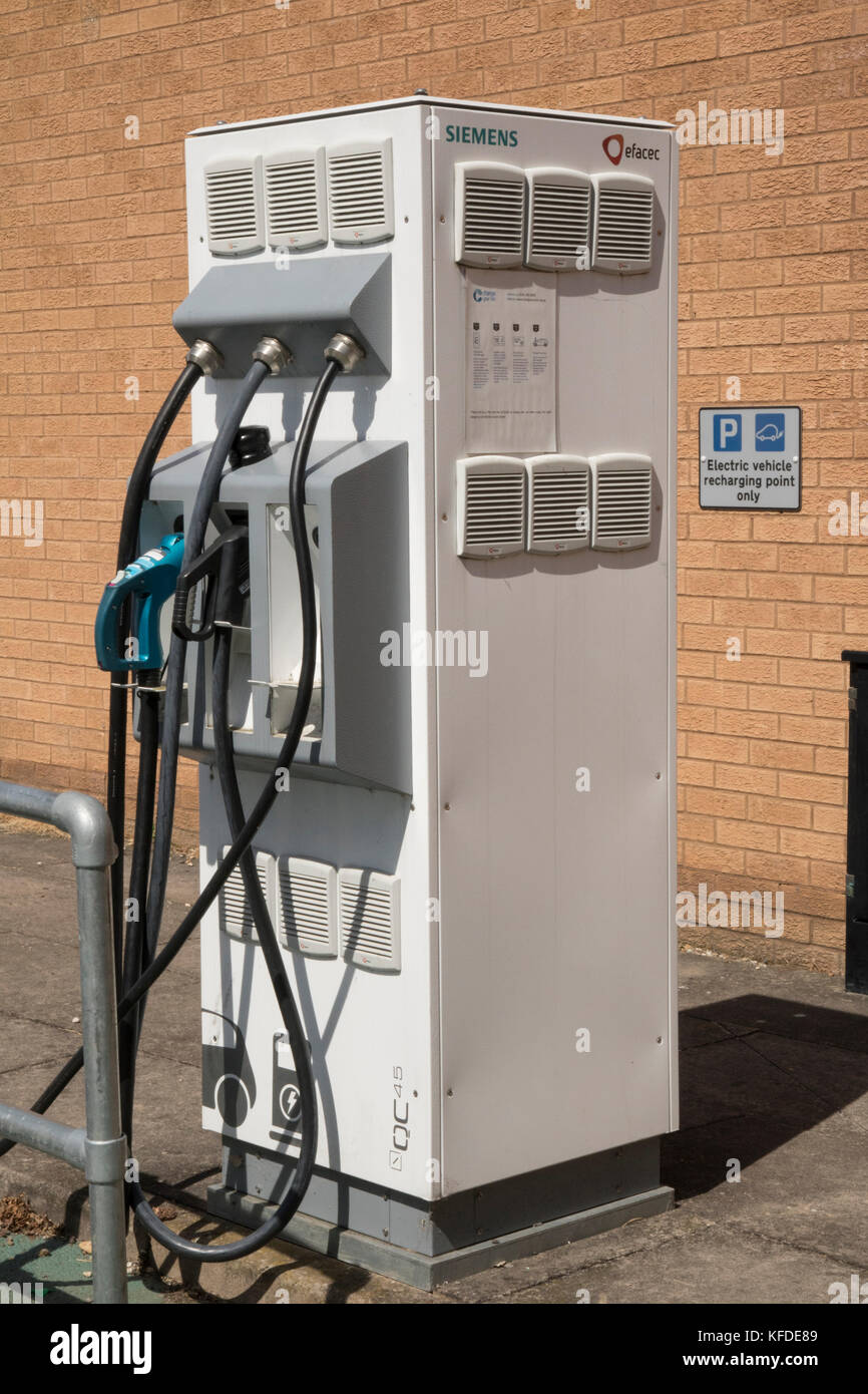 Siemans electric vehicle charging point, QC45 Stock Photo