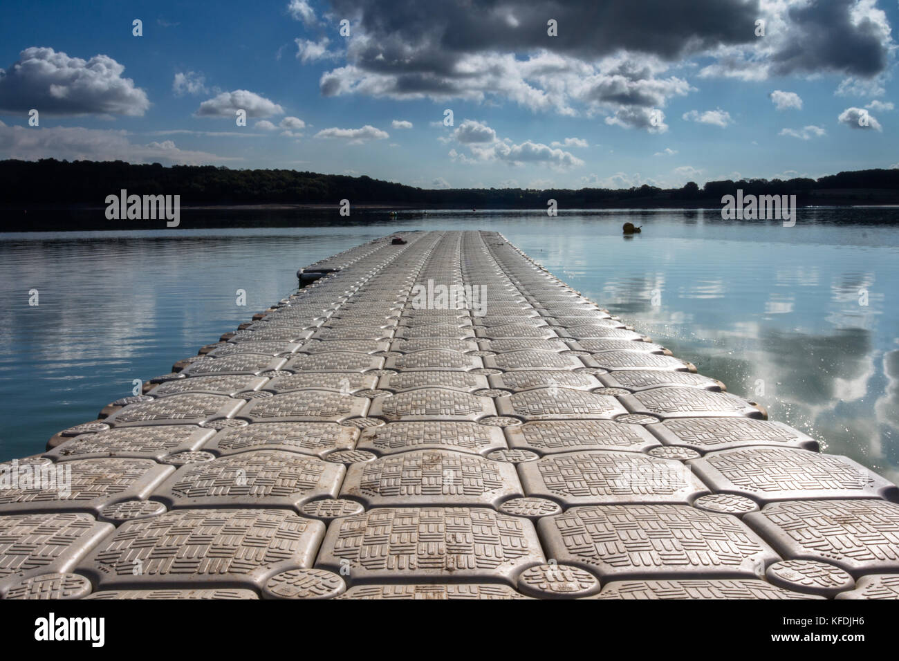 Floating Plastic Pontoon Jetty At Bewl Water Kent In September 2017 On A Sunny Day With Blue Sky With Clouds And Still Calm Water Stock Photo Alamy