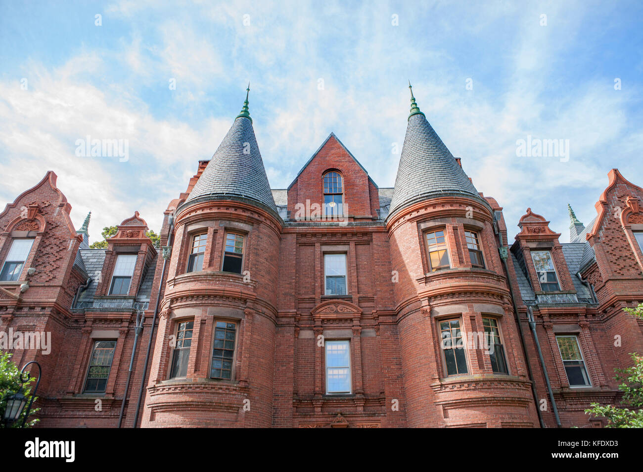 Schneider And Billings Hall, Wellesley College, Wellesley ...