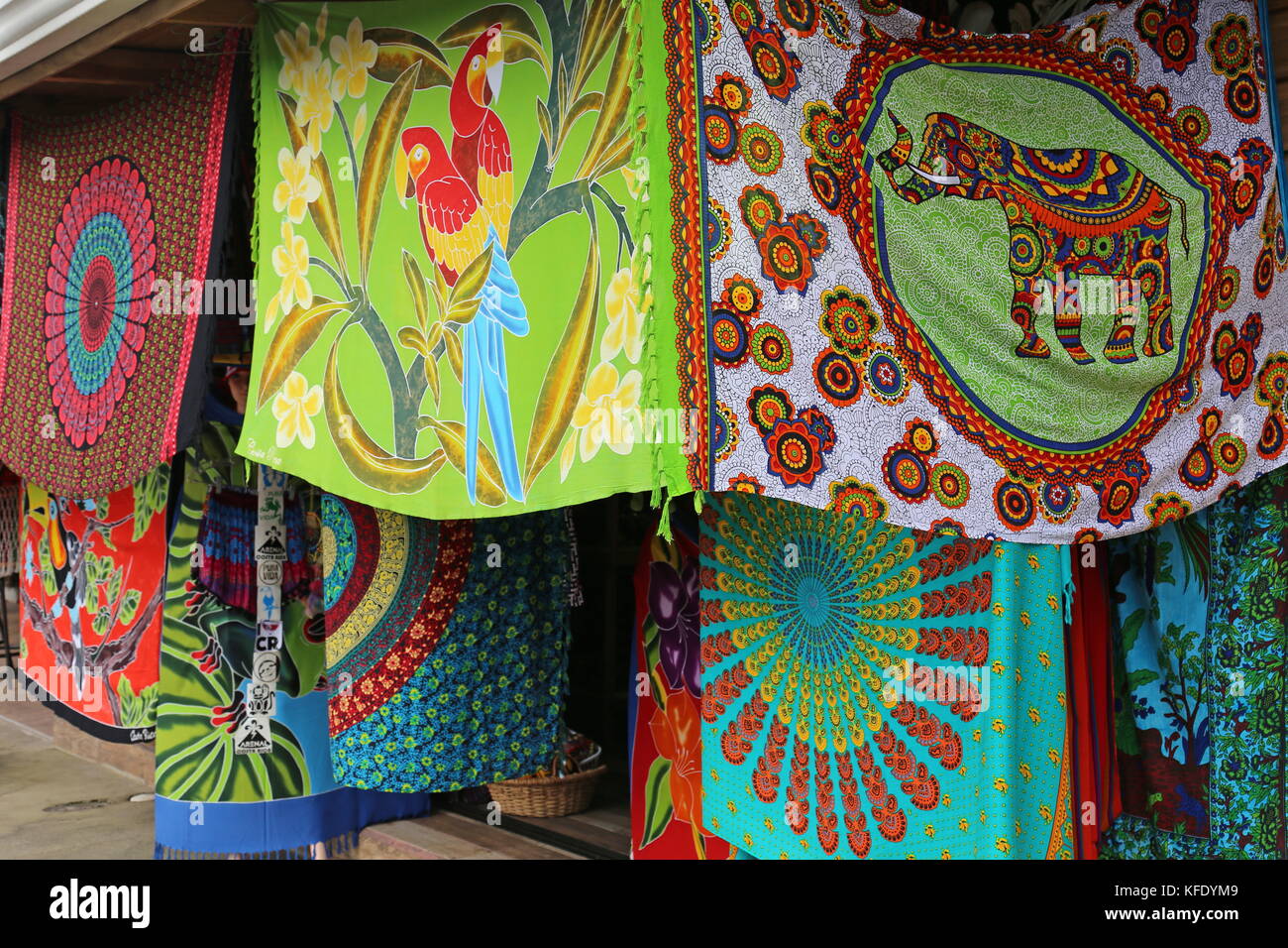 Souvenir shop costa rica hires stock photography and images Alamy