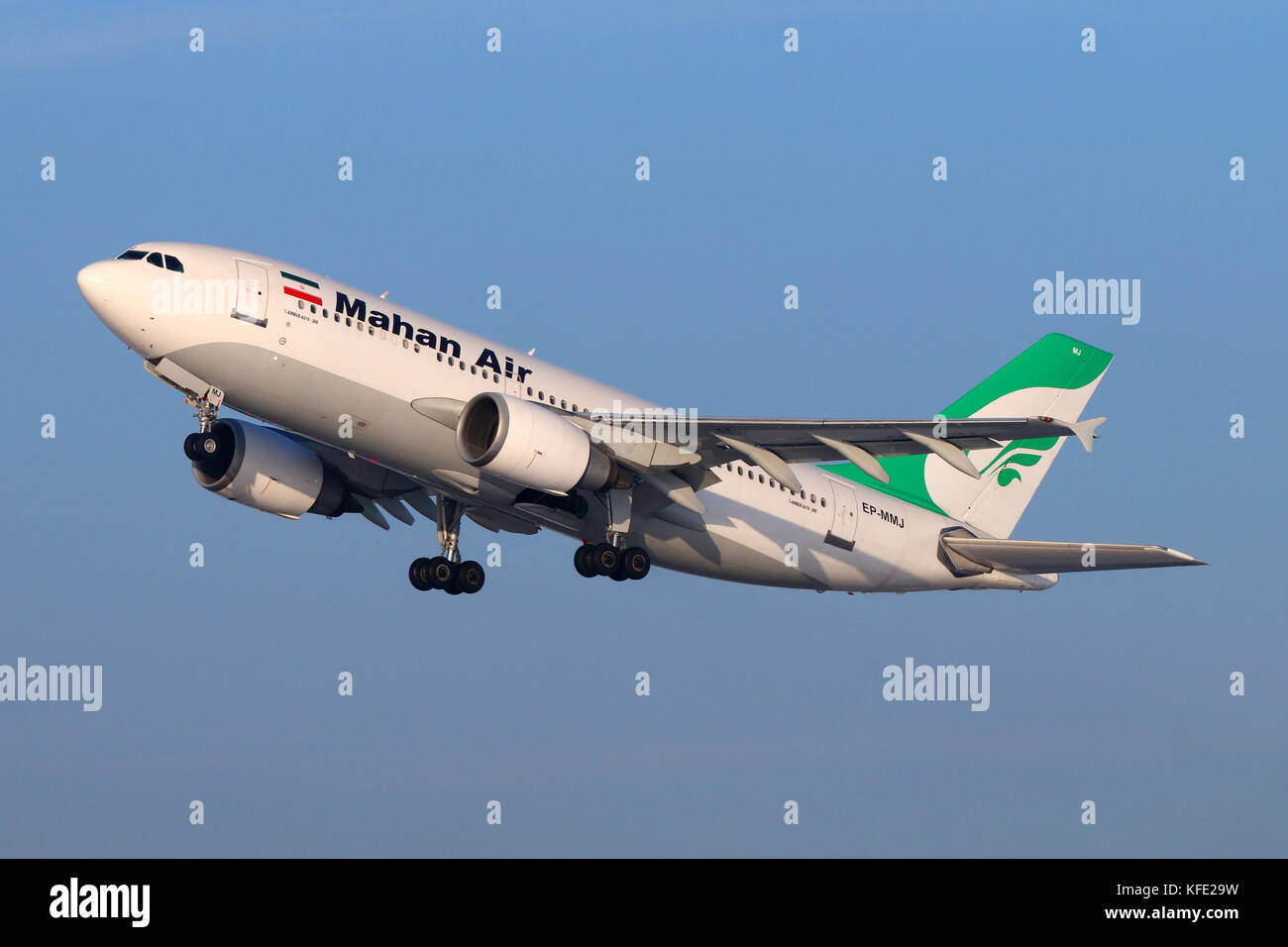 Airbus a310 300 hi-res stock photography and images - Alamy
